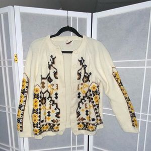 Vintage 1970s button up knit cardigan sweater! M